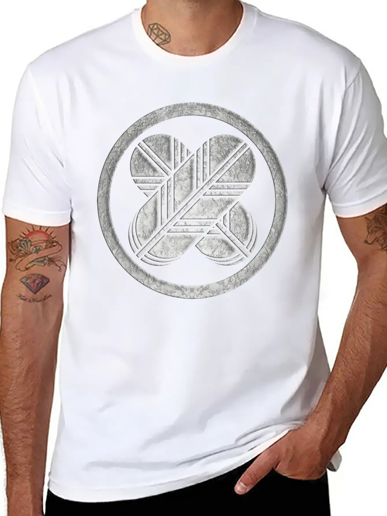 Takanoha Kamon In Silver Foil Breathable Graphic T-Shirt – Perfect For Casual Days
