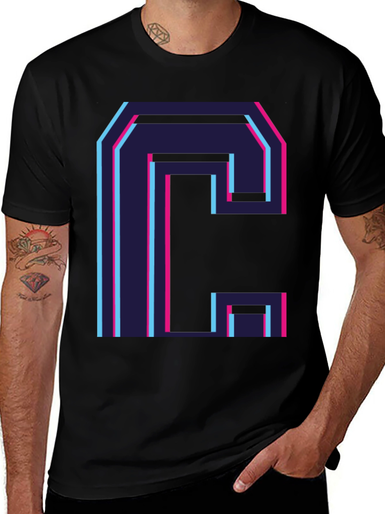 Retro C Letter Graphic Black Tee