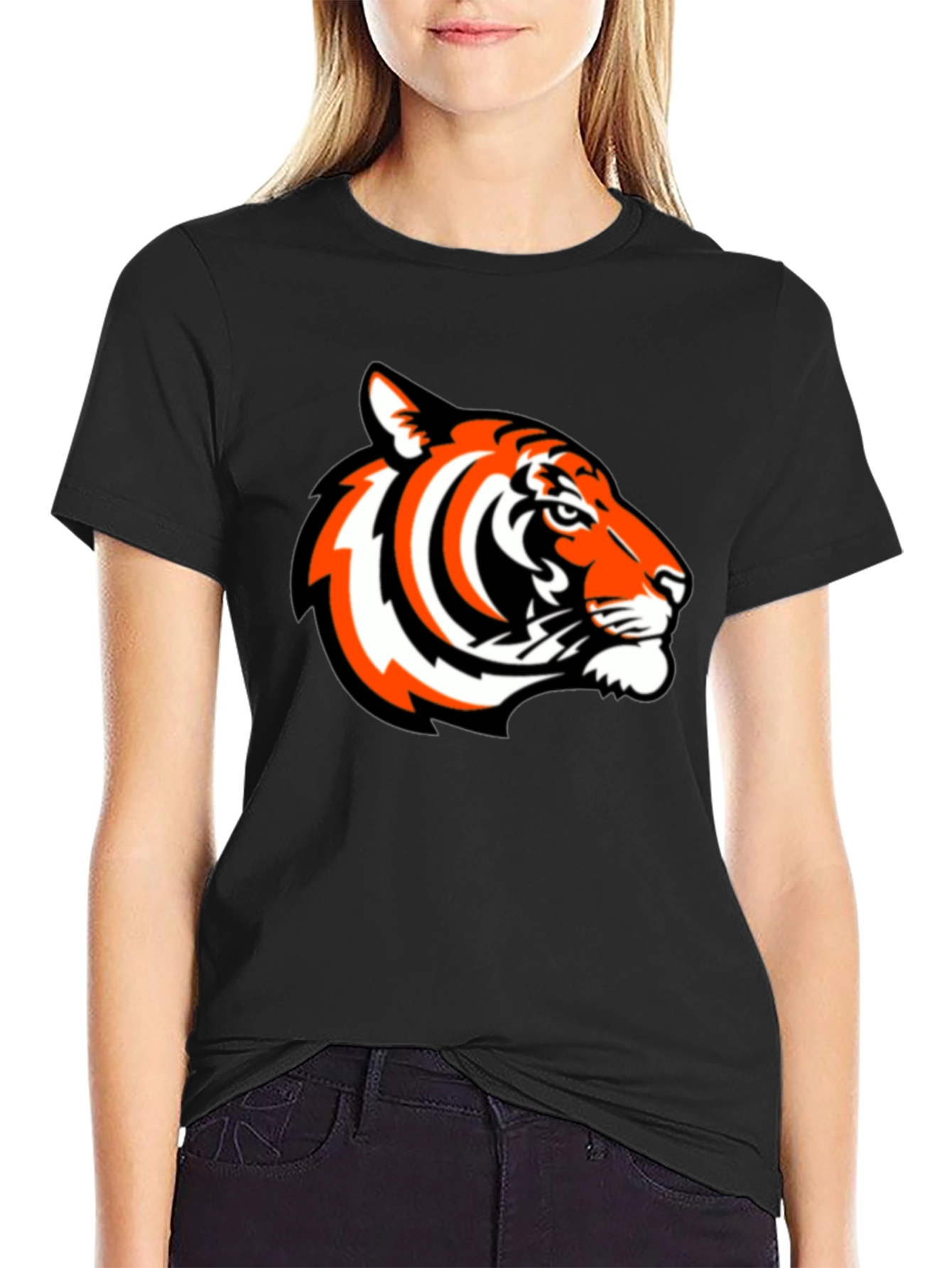 Bold Tiger Graphic Tee - Black Casual Comfort