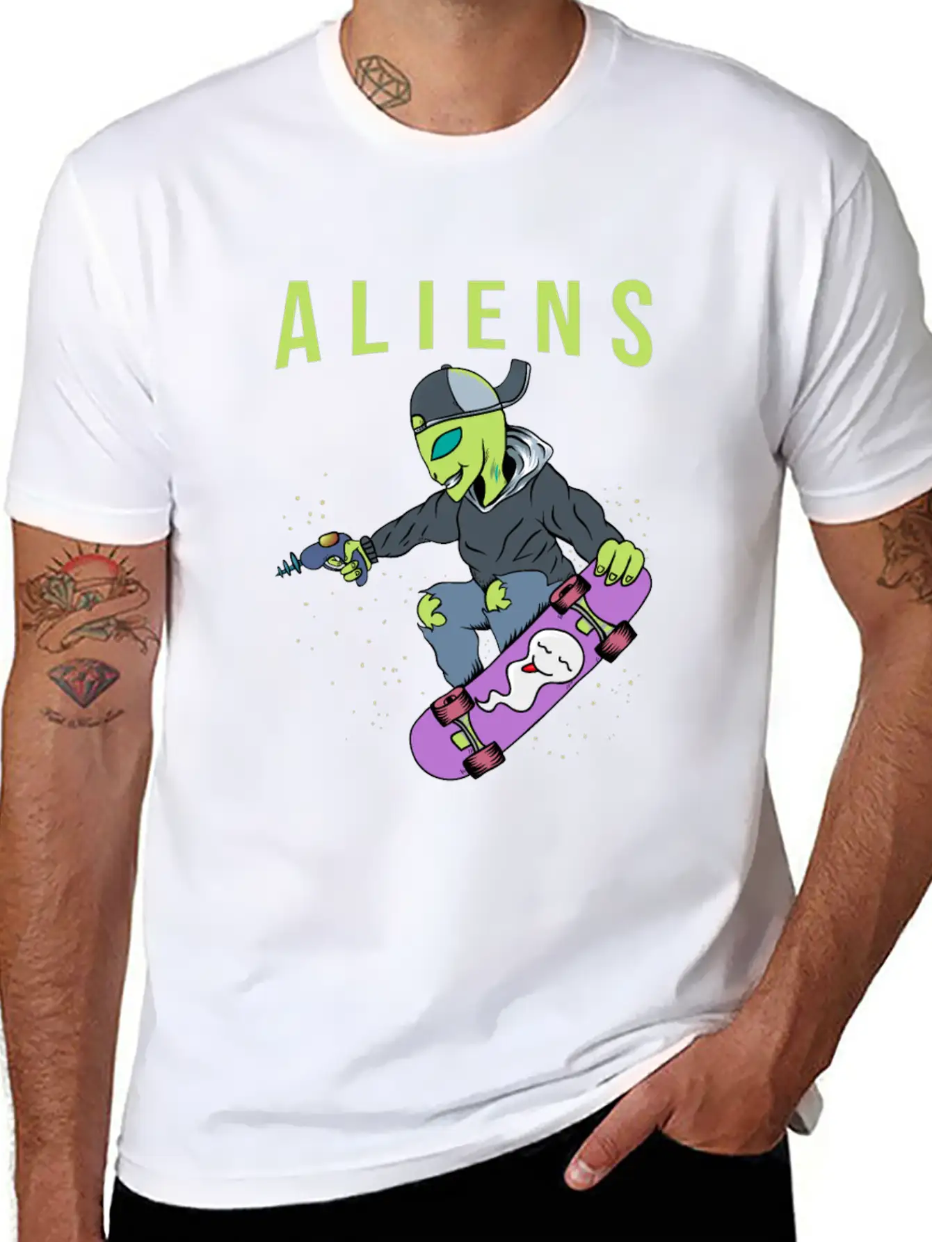 Aliens Skate Too! Breathable Soft Cotton T-Shirt – Timeless Casual Look