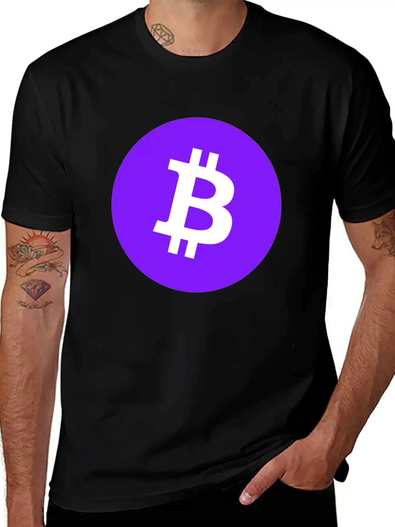 Bitcoin Logo Purple/ Violett BTC Crypto Design Timeless Short Sleeve Tee – Comfy And Minimalist Design