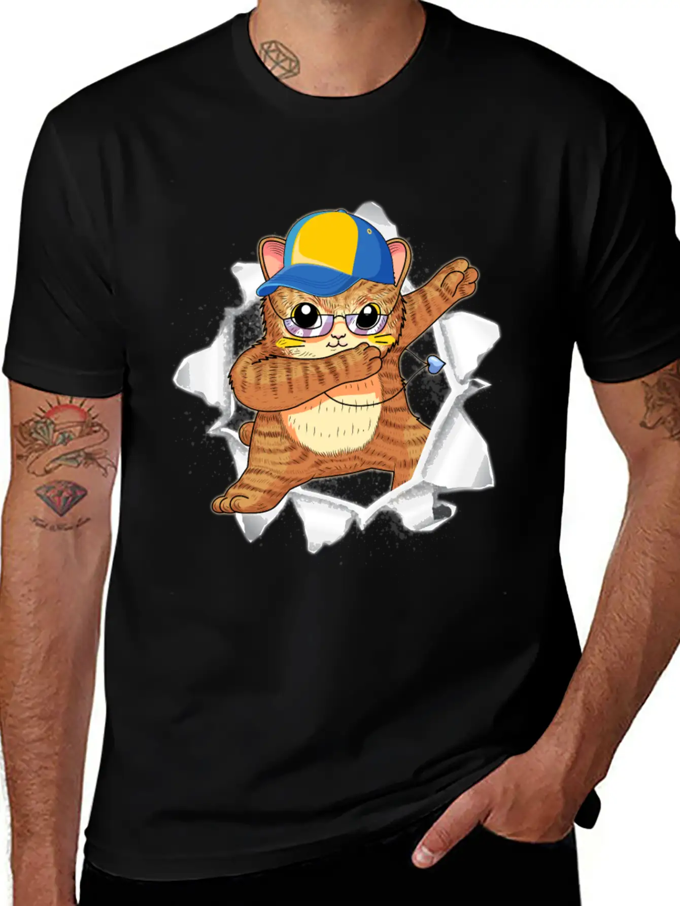 Cat Appeared Torn Tee Basic Graphic T-Shirt – Daily Comfort In Soft Cotton