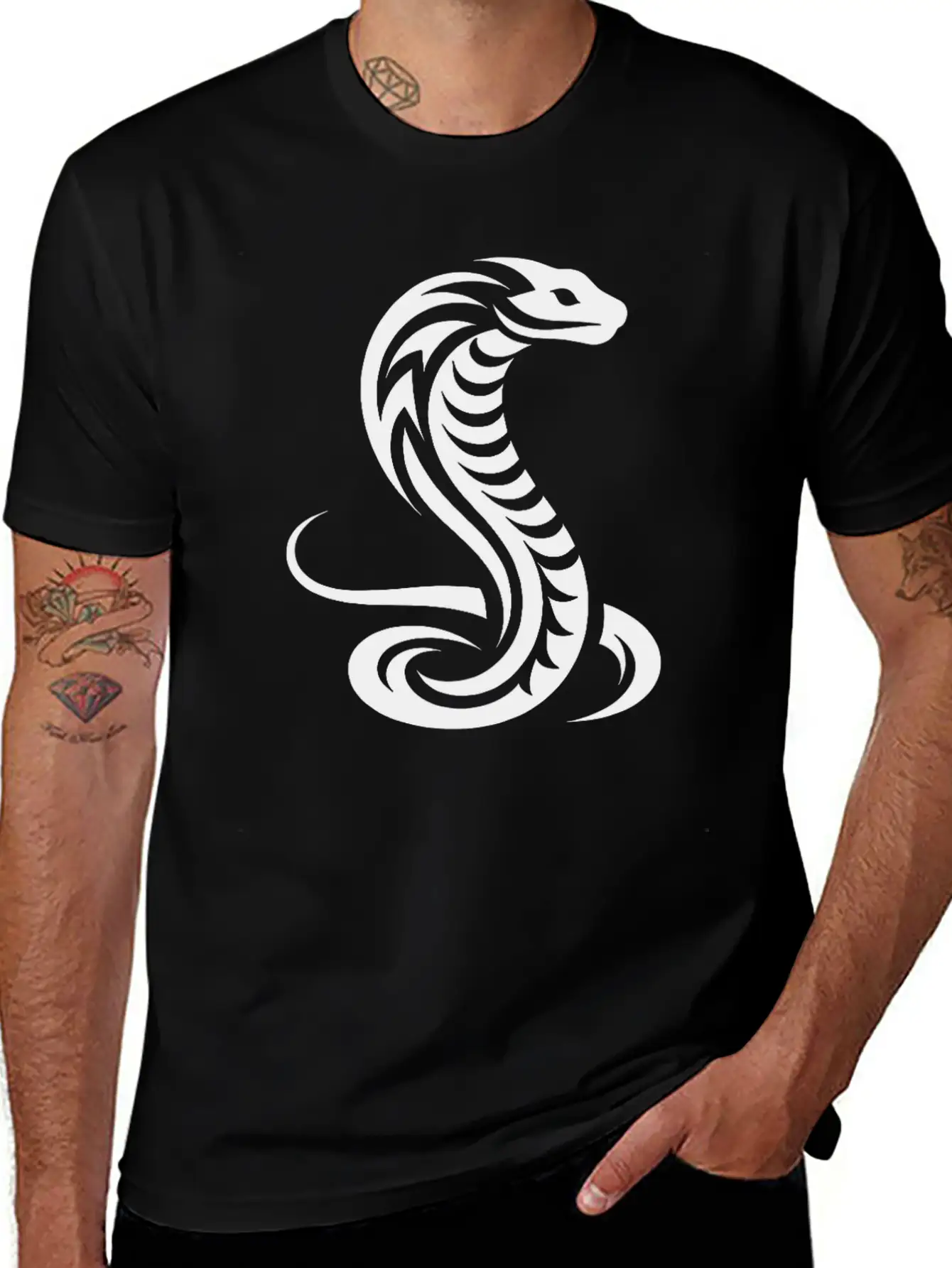 Cobra Schlange Eleganter Tribal Tattoo Style Classic Cotton Tee – Unisex Comfort For Any Season