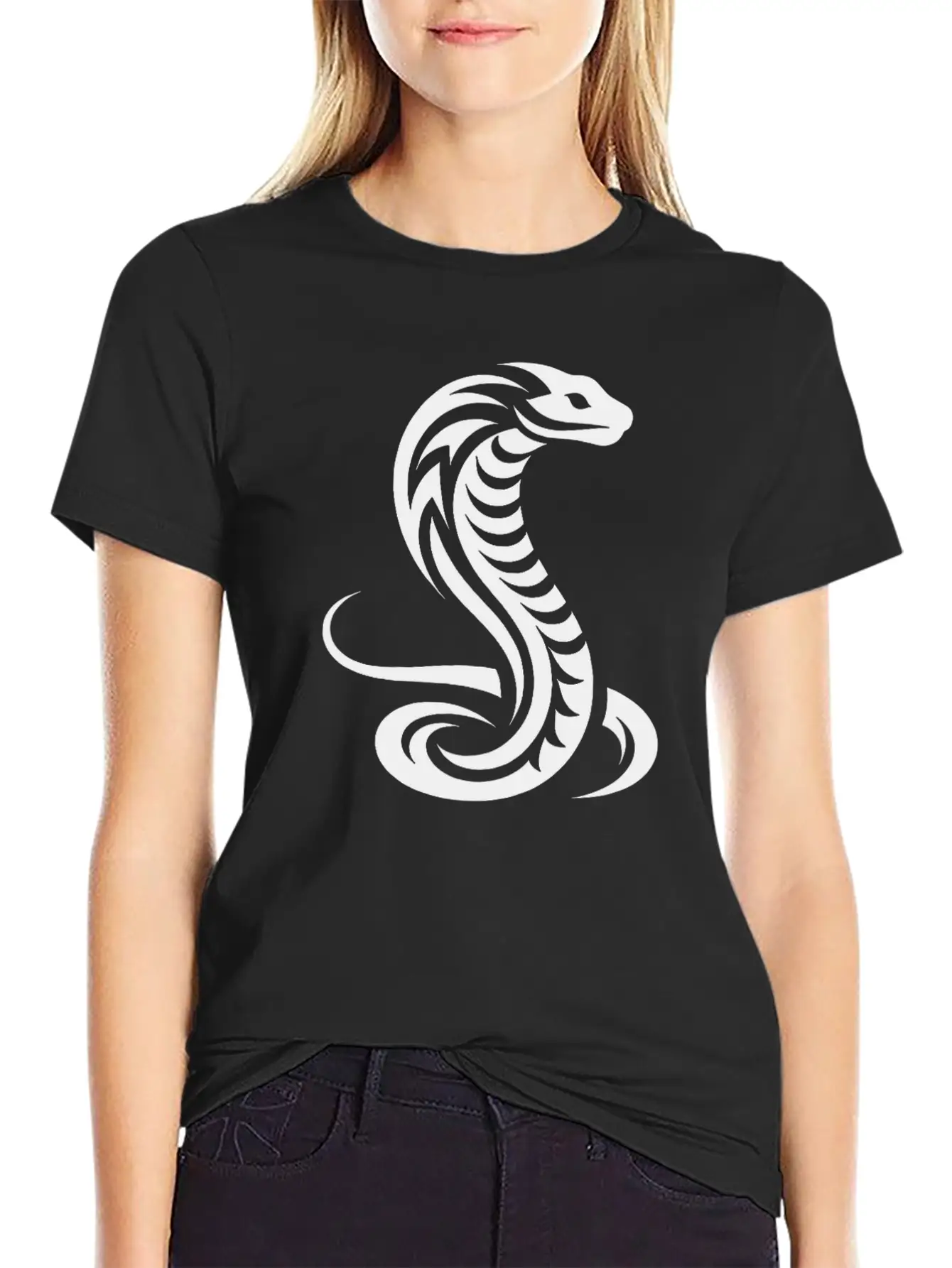 Cobra Schlange Eleganter Tribal Tattoo Style Classic Cotton Tee – Unisex Comfort For Any Season