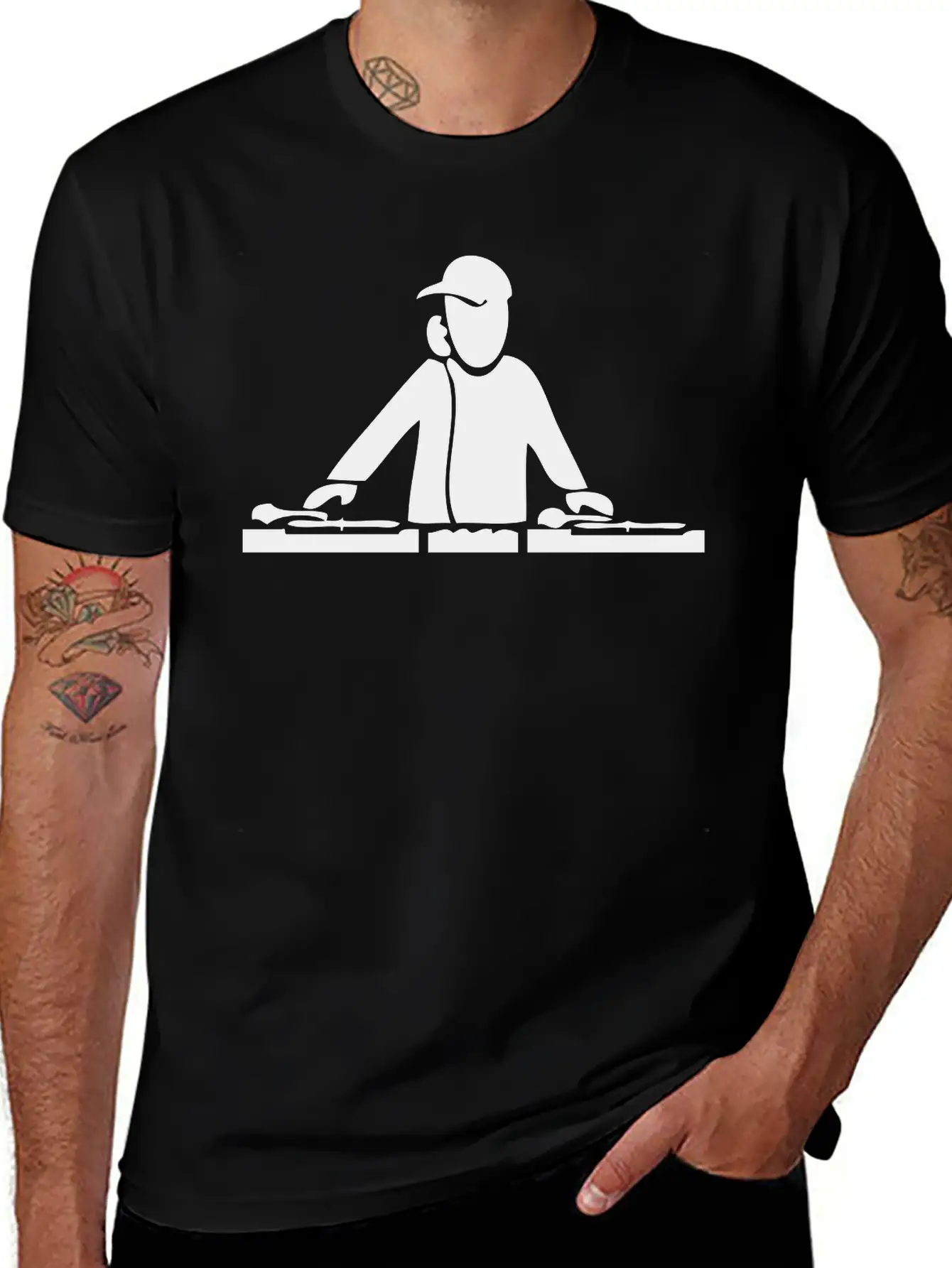 DJ Timeless Short Sleeve Tee – Comfy And Minimalist Design