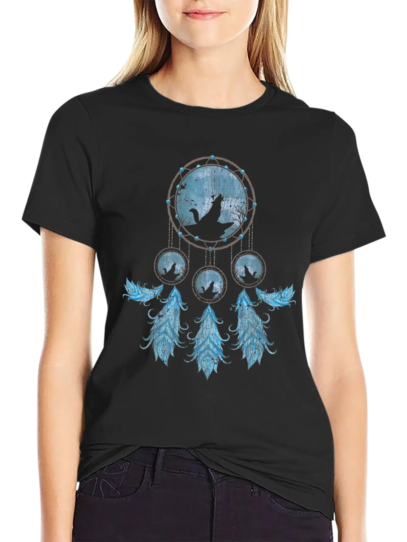 Gift Idea Feathers Dream Catcher Howling Wolf Modern Fit Casual T-Shirt – Clean And Versatile Design