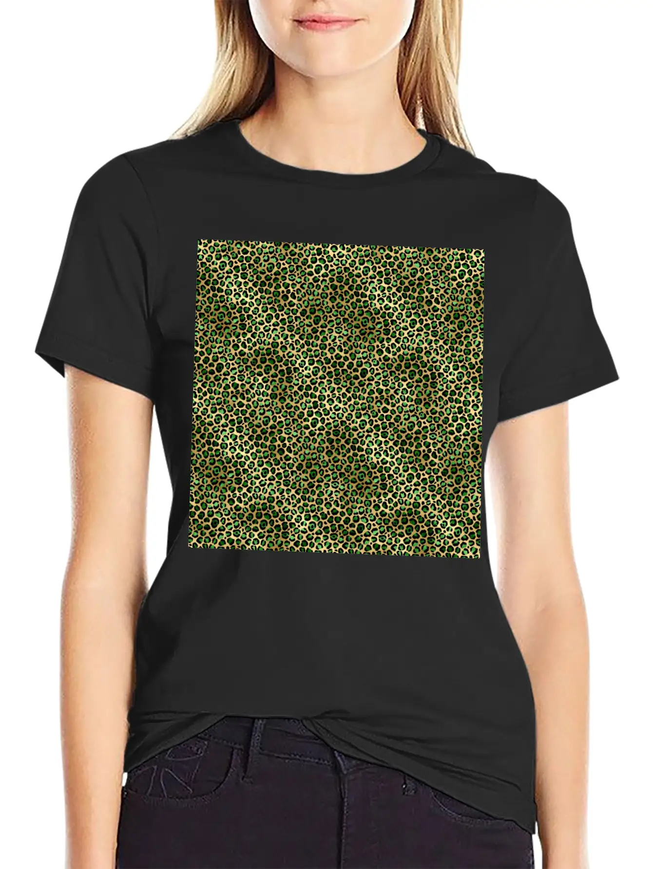 Green Gold Leopard Pattern Stylish Everyday T-Shirt – Unisex Basic Cotton Tee