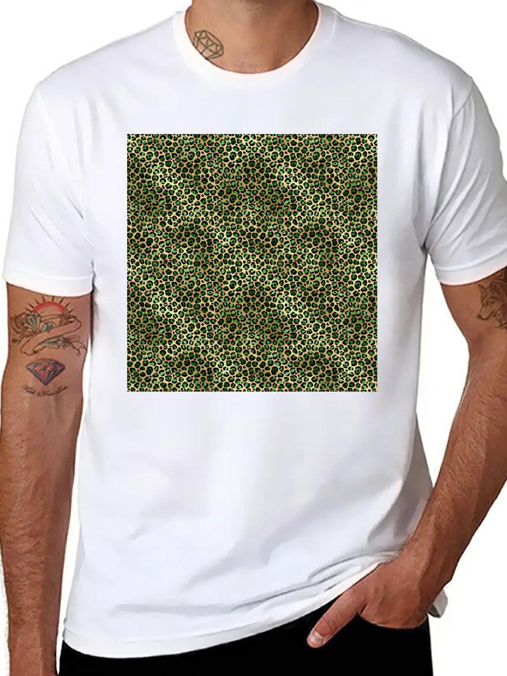 Green Gold Leopard Pattern Stylish Everyday T-Shirt – Unisex Basic Cotton Tee