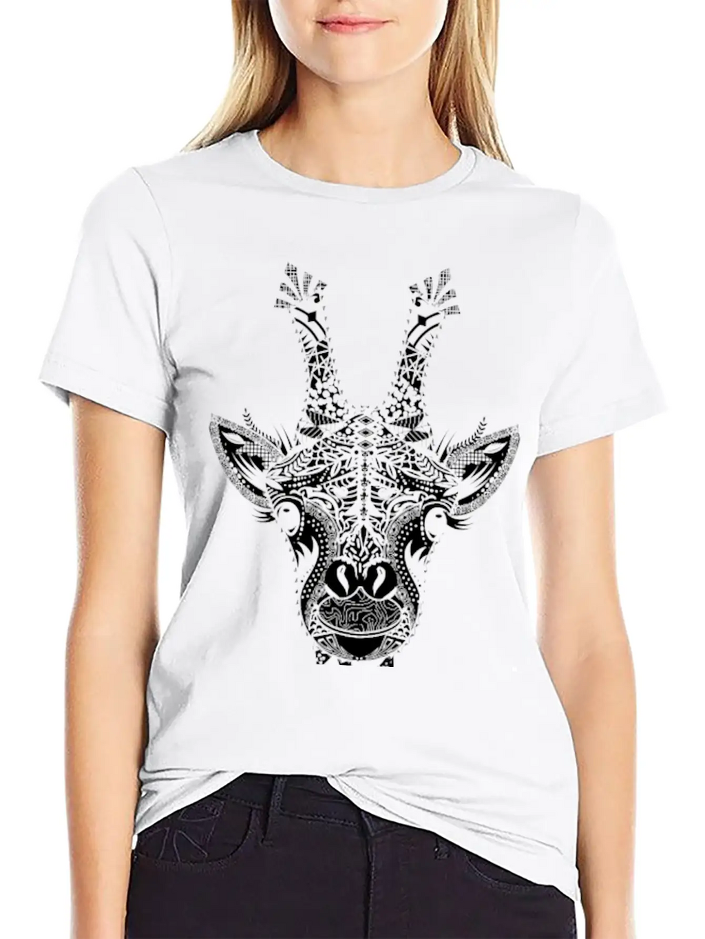 Head Of A Giraffe Stylish Everyday T-Shirt – Unisex Basic Cotton Tee