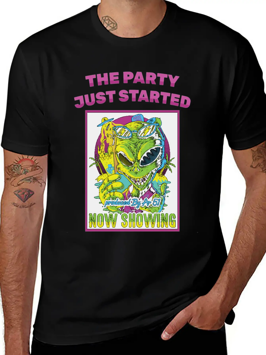 Horror Poster - The Party Just Started - Alien - Unisex Casual T-Shirt – Clean Design For Daily Comfort