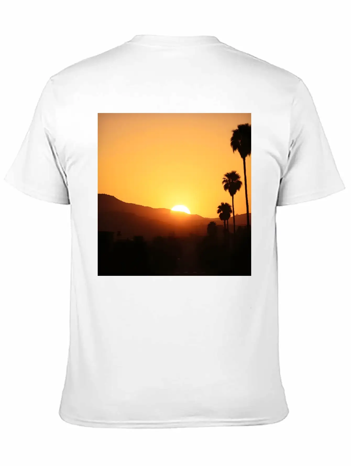 LA Sunset Classic Cotton Tee – Unisex Comfort For Any Season
