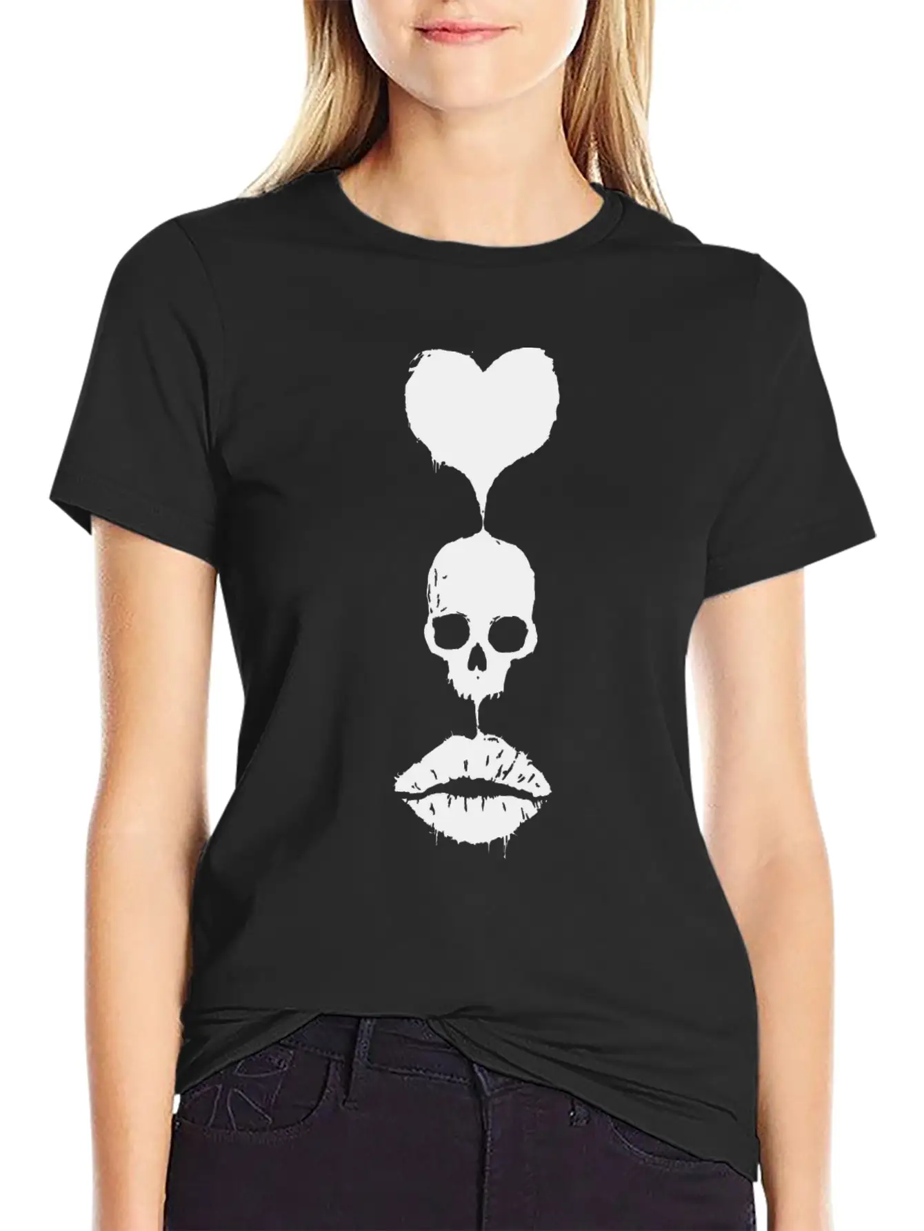Love Skull Unisex Casual T-Shirt – Clean Design For Daily Comfort