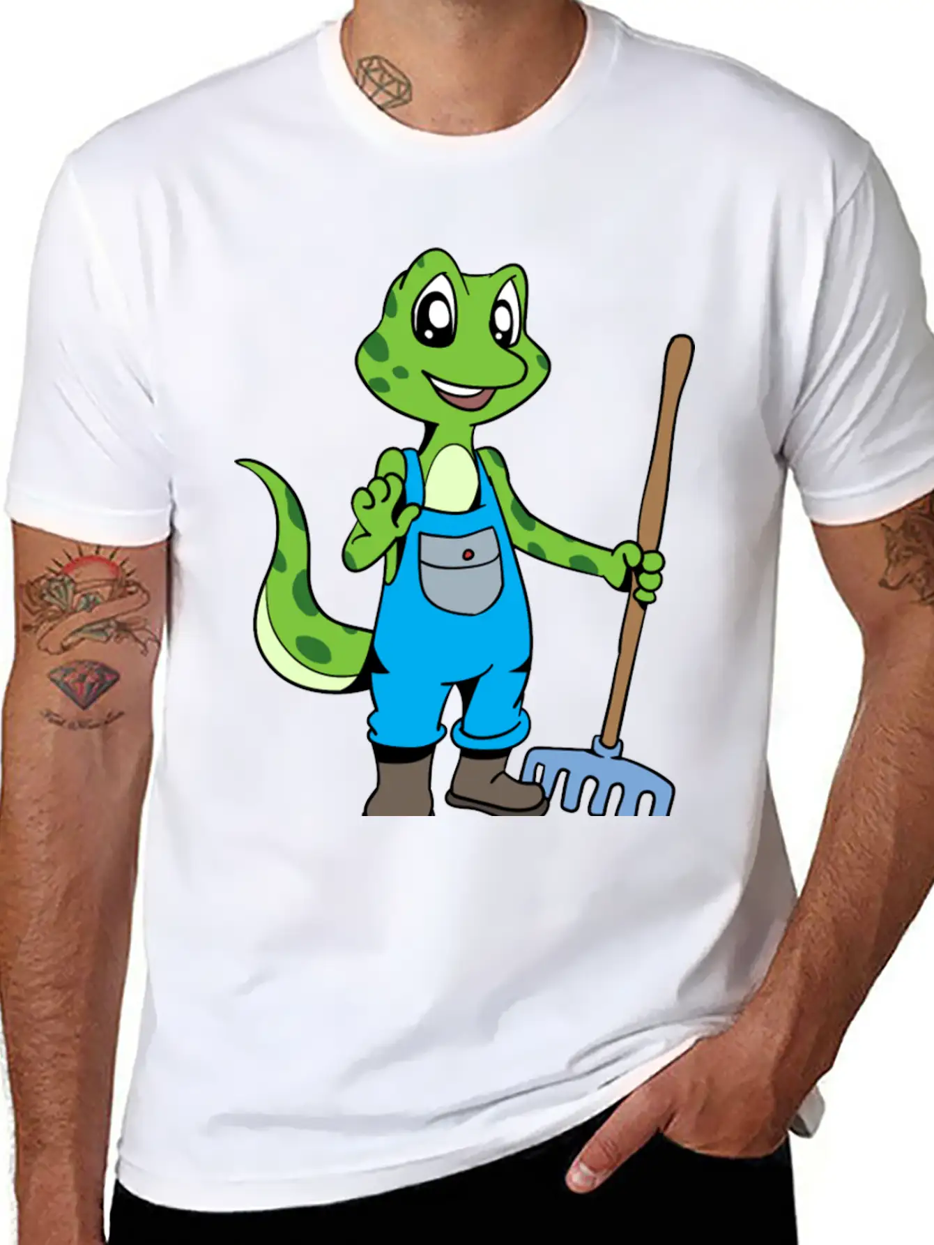 Love To Garden Gardener Gecko Timeless Short Sleeve Tee – Comfy And Minimalist Design
