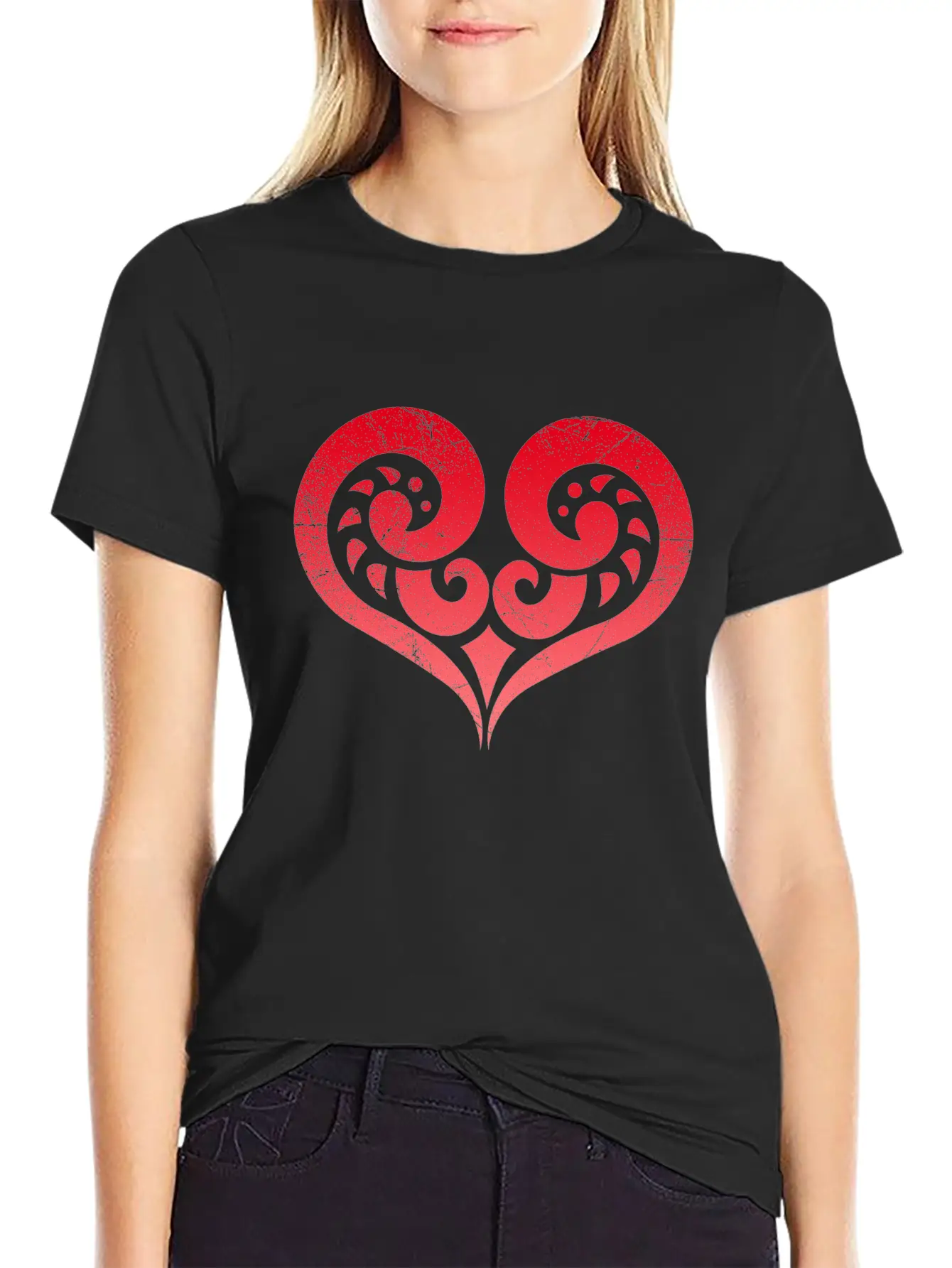 Maori Koru Love Heart Tribal Tattoo Gift Idea Stylish Everyday T-Shirt – Unisex Basic Cotton Tee
