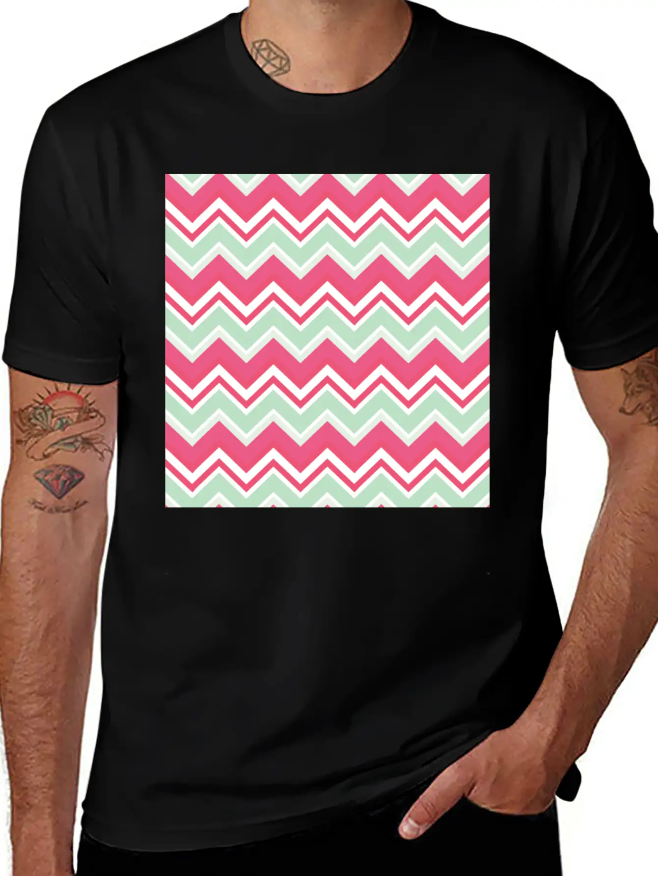 Pink Chevron Pattern Breathable Graphic T-Shirt – Perfect For Casual Days