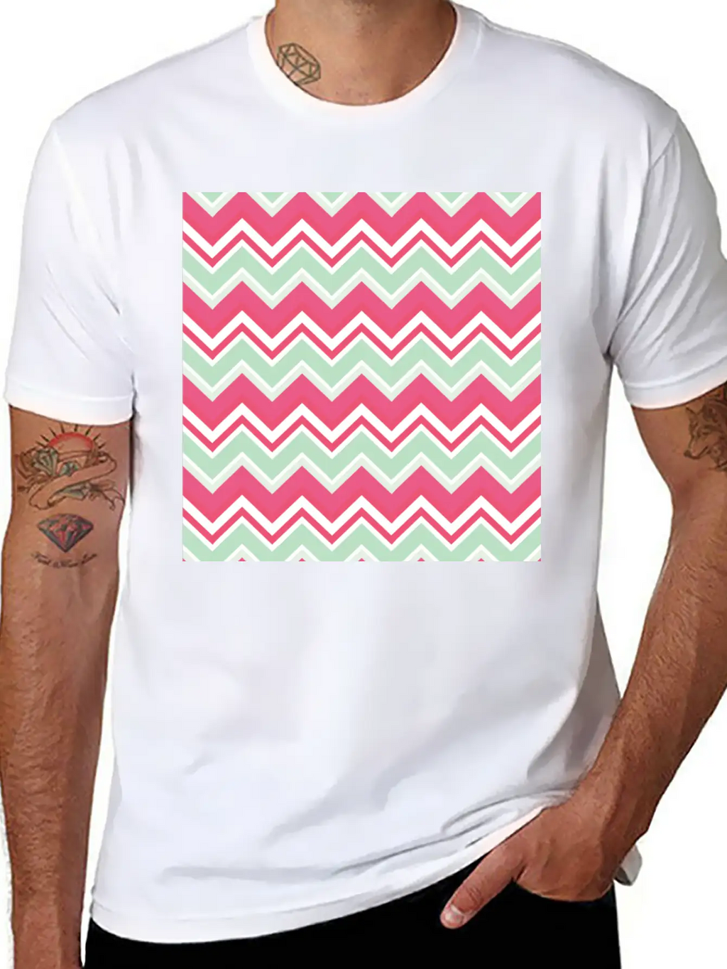 Pink Chevron Pattern Breathable Graphic T-Shirt – Perfect For Casual Days