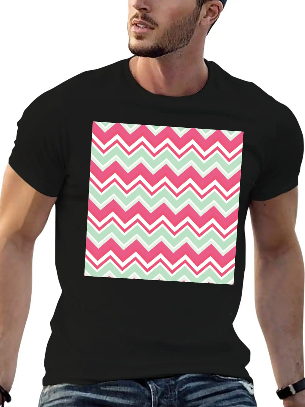 Pink Chevron Pattern Breathable Graphic T-Shirt – Perfect For Casual Days