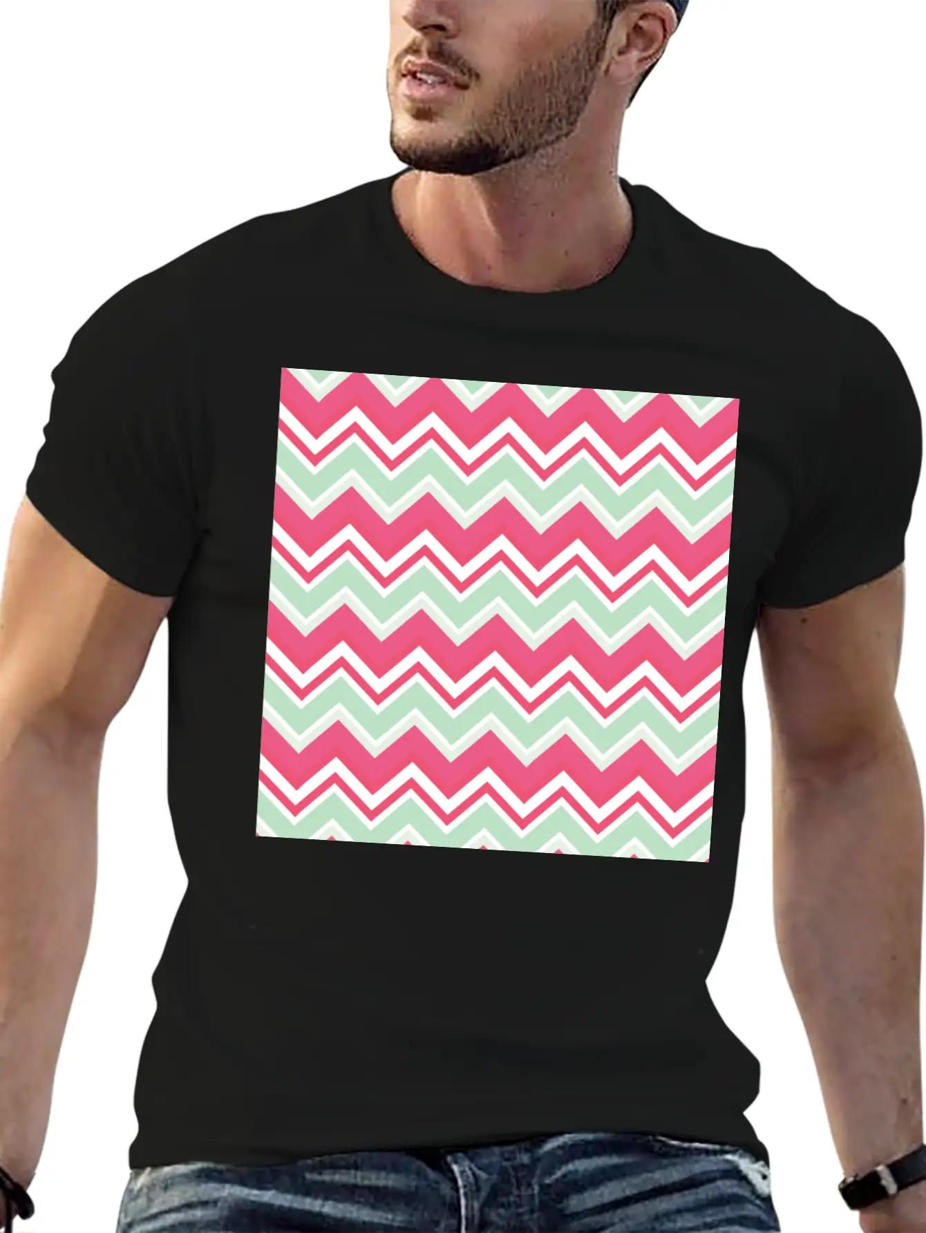 Pink Chevron Pattern Breathable Graphic T-Shirt – Perfect For Casual Days