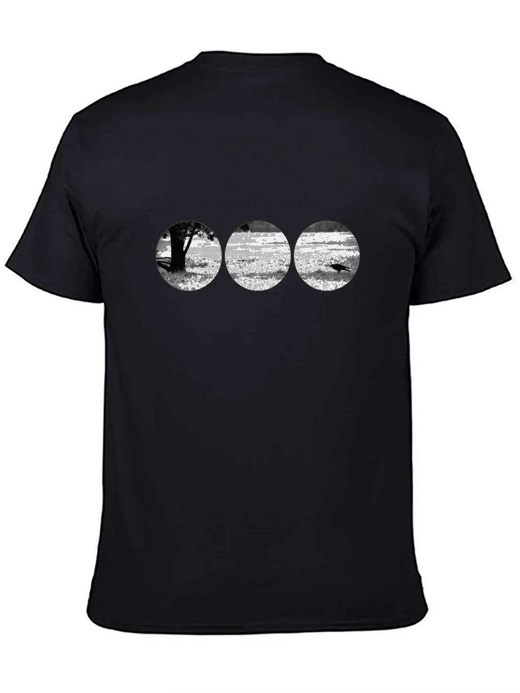 Raven On A Field In Circle Shapes Timeless Short Sleeve Tee – Comfy And Minimalist Design
