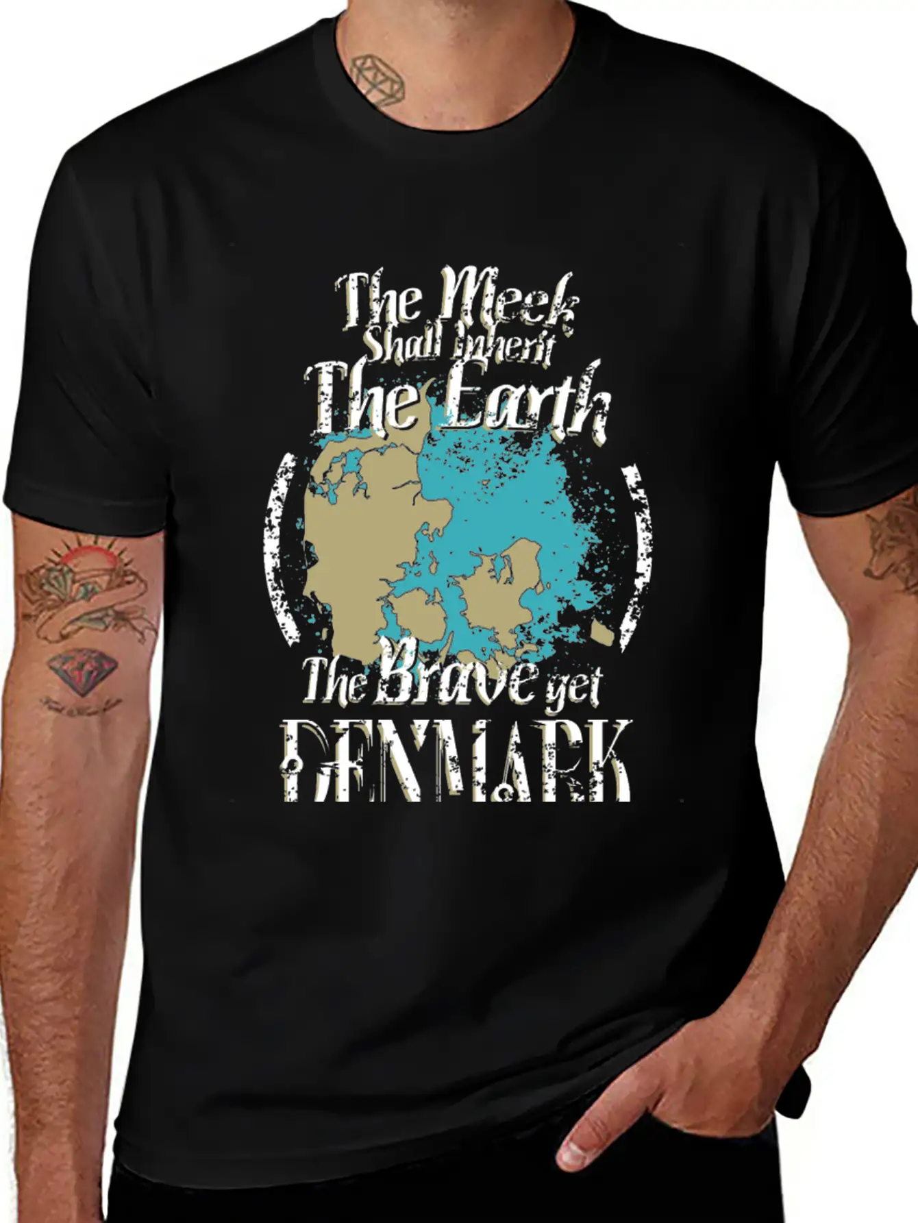 The Brave Get Denmark - The Meek Inherit The Ear Basic Graphic T-Shirt – Daily Comfort In Soft Cotton
