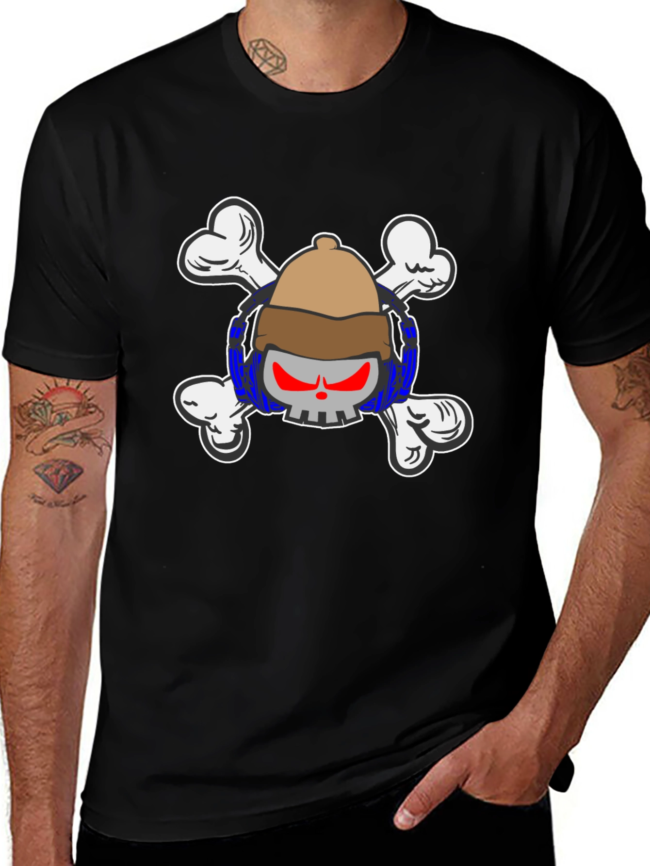 Skull & Crossbones T-Shirt - Pirate Design