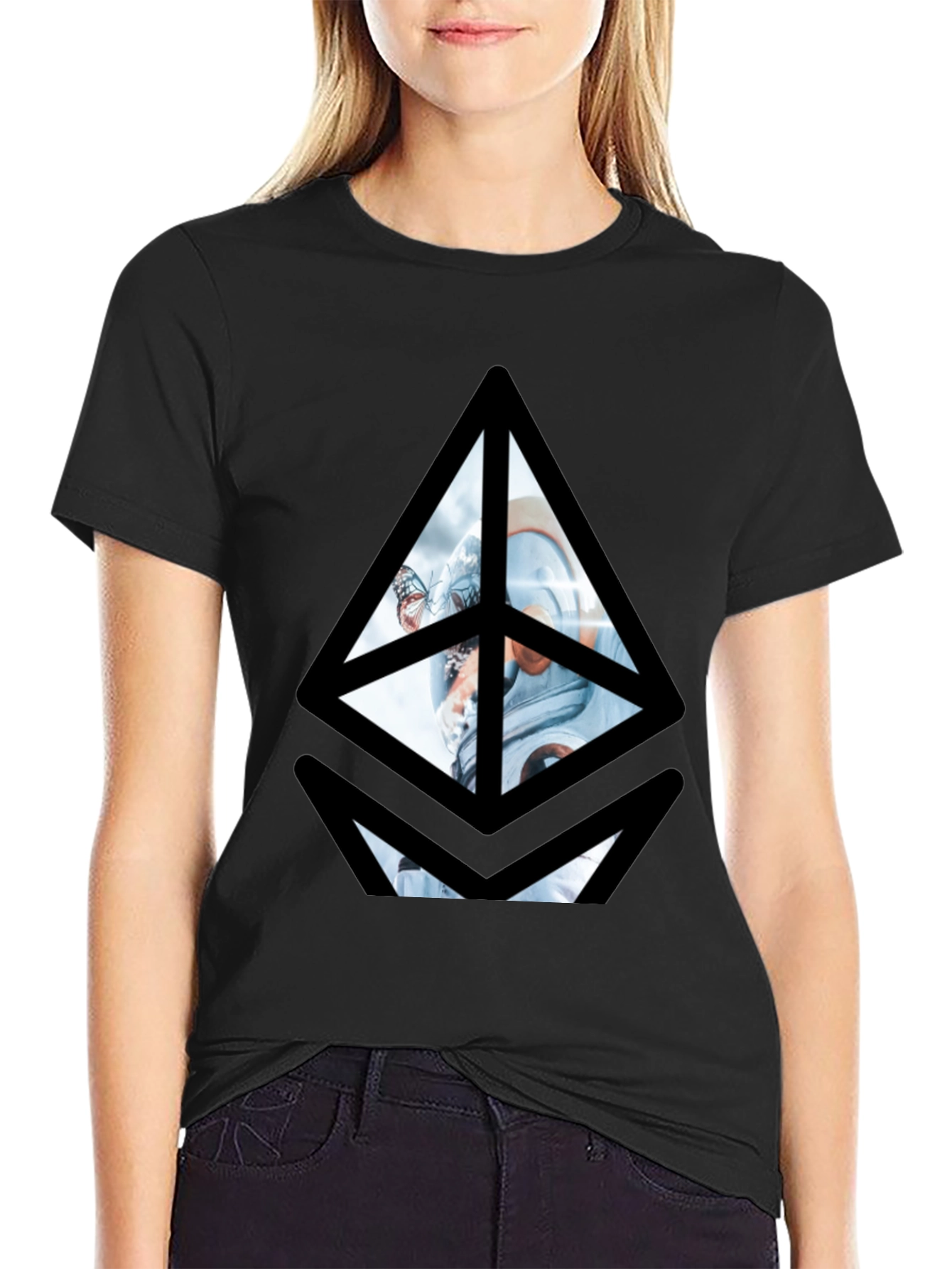 Ethereum Astronaut Graphic Tee - Black